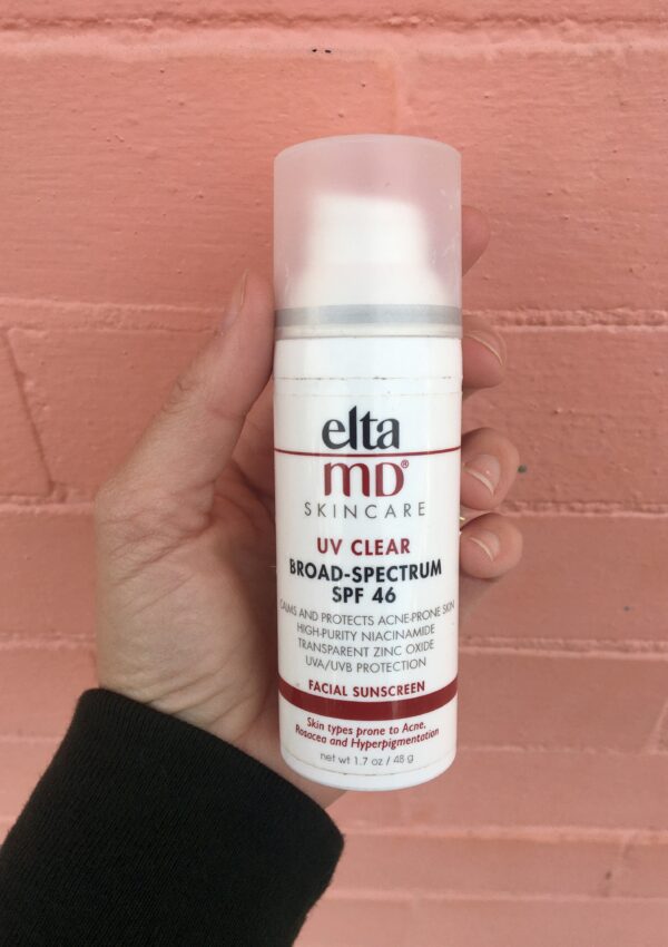 EltaMD Sunscreen Review – Brilliant or Toxic? 3 Things to Know